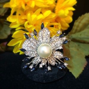 Austrian Crystal Flower Pendant.